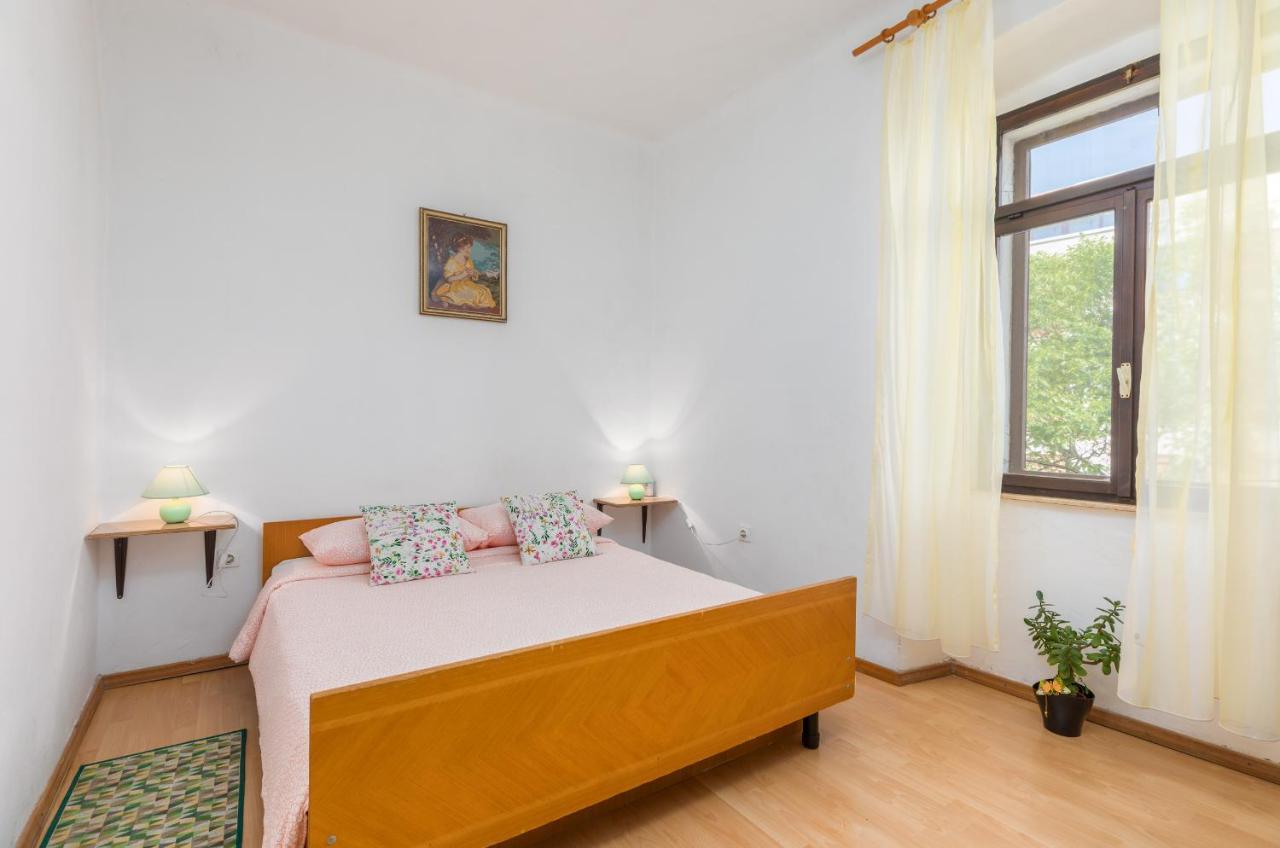 Apartment Ana Fazana Luaran gambar