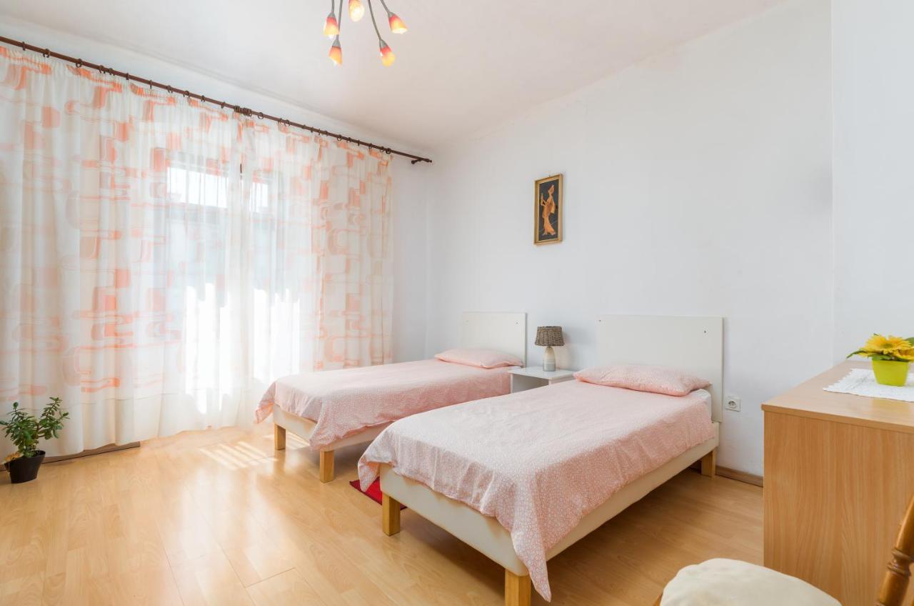 Apartment Ana Fazana Luaran gambar